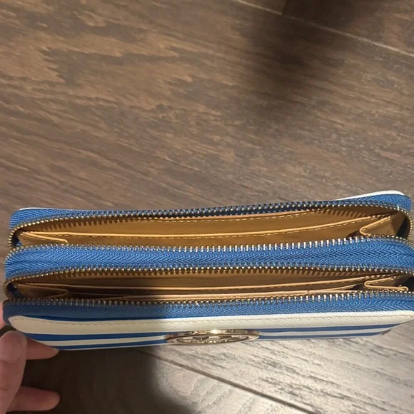Michael Kors Blue and White Striped Wristlet - Picture 6 of 7